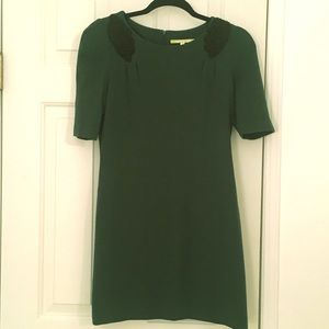 Gianni Bini dress Forest Green shoulder detail 4